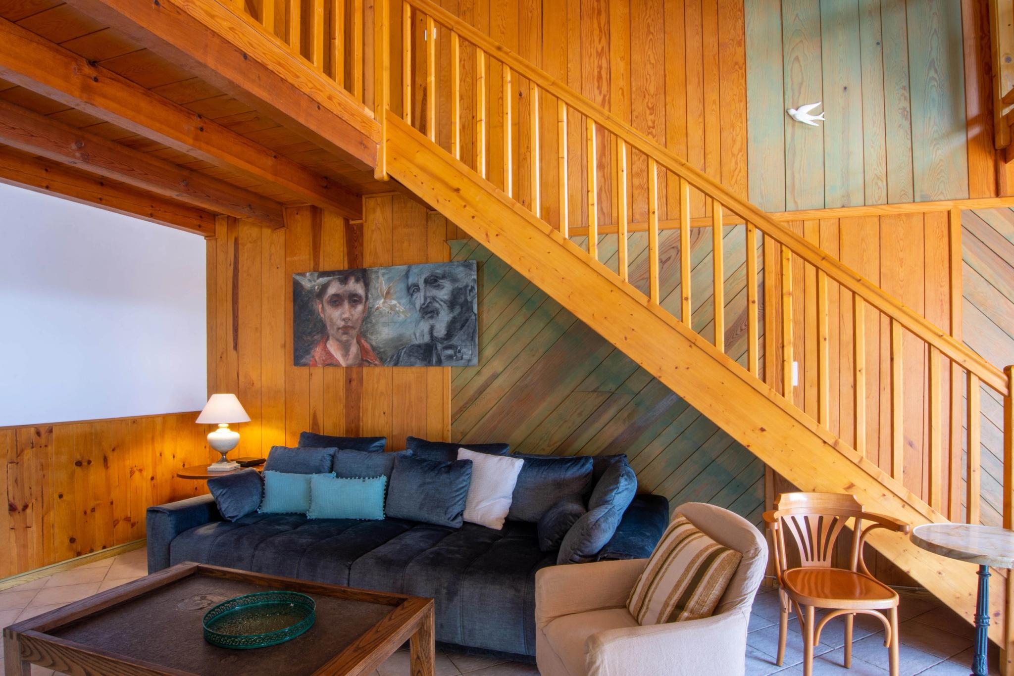Studio équipé en rez-de-jardin au Camping Bavella Vista, idéal pour un séjour en couple